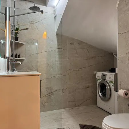 Petra View By Heaven's Hall *