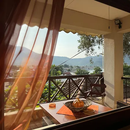 Petra View By Heaven's Hall