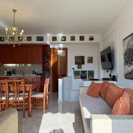 Petra View By Heaven's Hall *